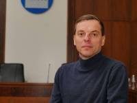 В депутатском корпусе Даугавпилса изменения: Дмитрий Валайнис сменил И.Юкшинскую